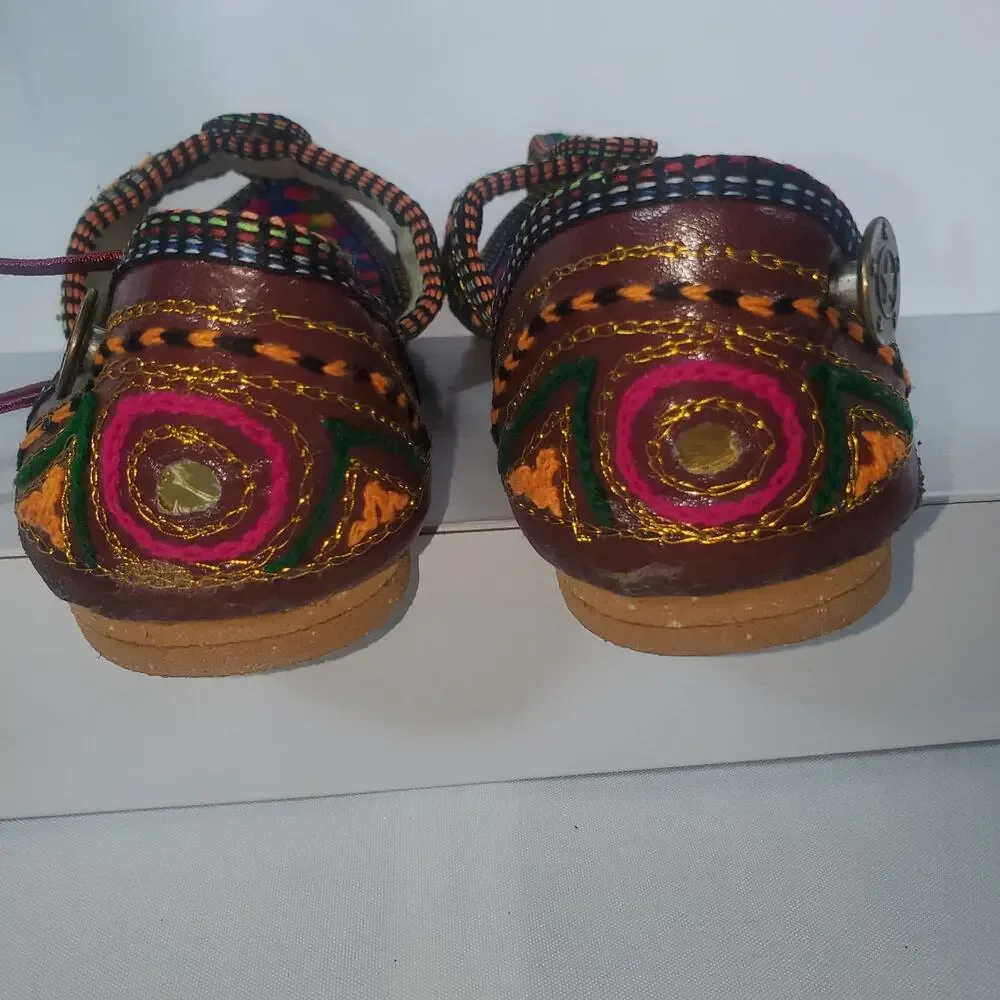 VTG Handmade Leather Embroidered Ethnic Colorful Kids Sandals Size 5